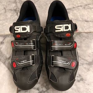 SIDI Italian cycling shoes, size 42.5